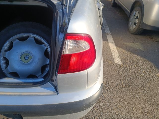 bontott SEAT CORDOBA I Bal első Gumikéder