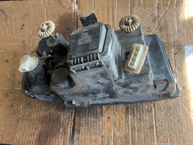 bontott SEAT CORDOBA I Bal Fényszóró