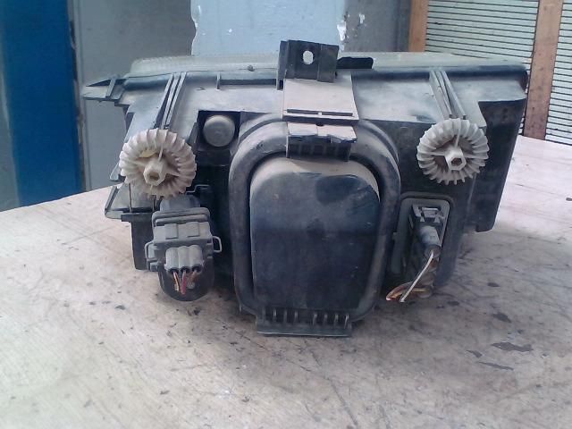 bontott SEAT CORDOBA I Bal Fényszóró