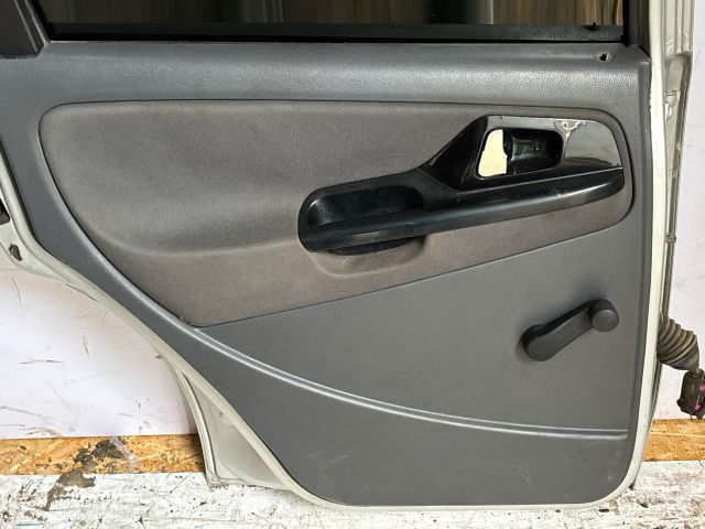 bontott SEAT CORDOBA I Bal hátsó Ajtó (Részeivel)