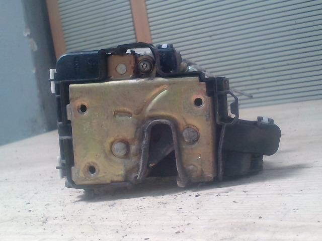 bontott SEAT CORDOBA I Bal hátsó Ajtózár