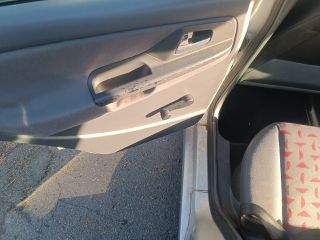 bontott SEAT CORDOBA I Bal hátsó Gumikéder