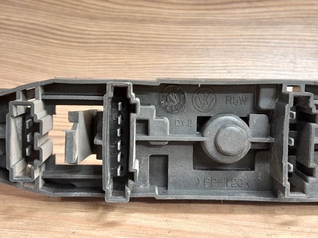 bontott SEAT CORDOBA I Bal Hátsó Lámpa Foglalat