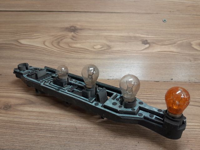 bontott SEAT CORDOBA I Bal Hátsó Lámpa Foglalat