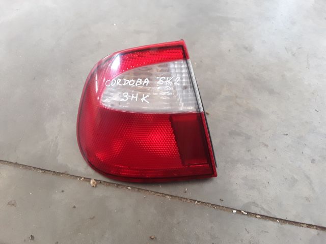 bontott SEAT CORDOBA I Bal Külső Hátsó Lámpa
