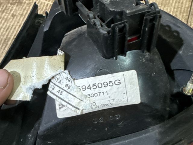 bontott SEAT CORDOBA I Bal Külső Hátsó Lámpa