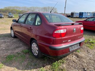 bontott SEAT CORDOBA I Bal Visszapillantó Tükör (Elektromos)