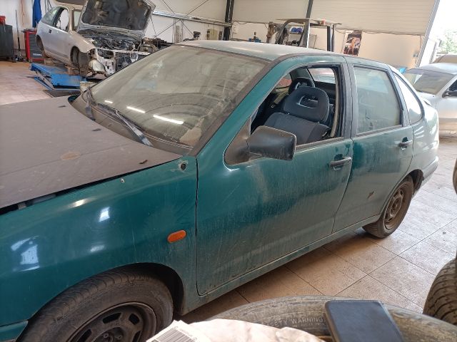 bontott SEAT CORDOBA I Bal Visszapillantó Tükör (Mechanikus)