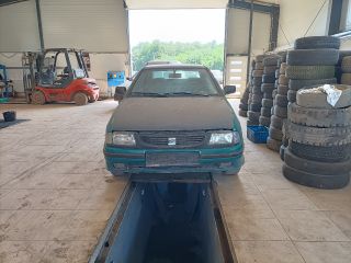 bontott SEAT CORDOBA I Bal Visszapillantó Tükör (Mechanikus)