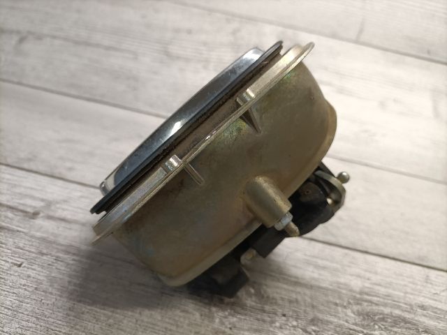 bontott SEAT CORDOBA I Csomagtér Nyitó Kar / Gomb