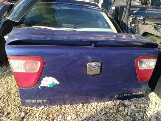 bontott SEAT CORDOBA I Csomagtérajtó (Részeivel)