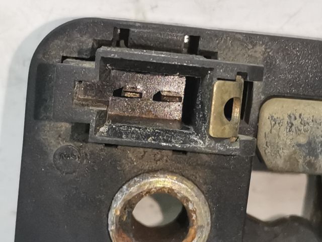 bontott SEAT CORDOBA I Csomagtérajtó Zárszerkezet