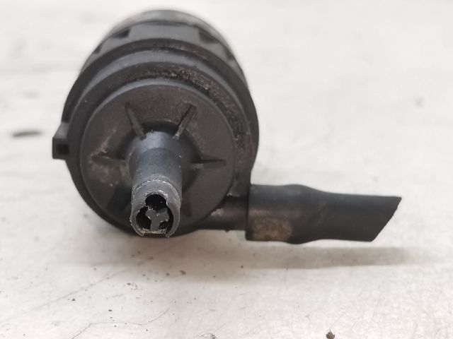 bontott SEAT CORDOBA I Első Ablakmosó Szivattyú