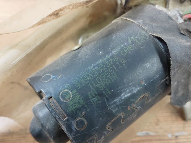 bontott SEAT CORDOBA I Első Ablaktörlő Szerkezet Motorral