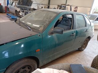 bontott SEAT CORDOBA I Első Ablaktörlő Szerkezet Motorral