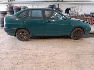 bontott SEAT CORDOBA I Első Ablaktörlő Szerkezet Motorral