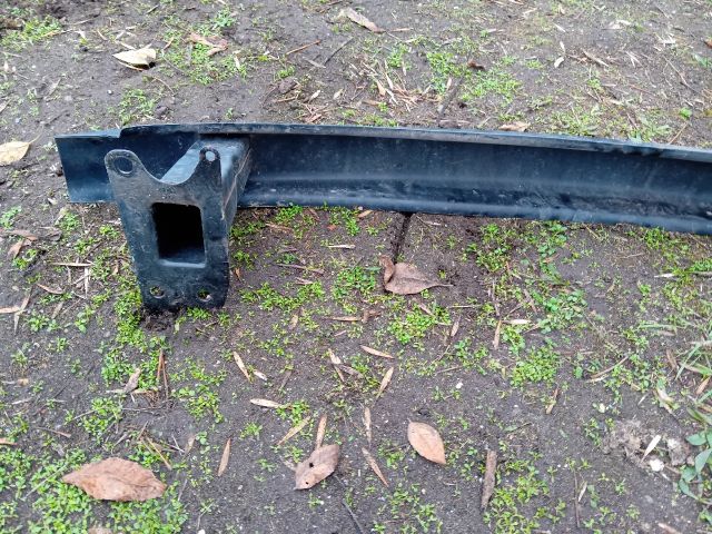 bontott SEAT CORDOBA I Első Lökhárító Merevítő (Fém)