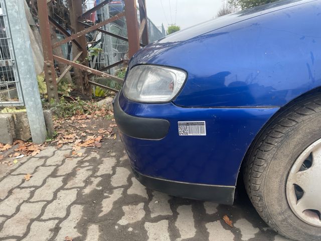 bontott SEAT CORDOBA I Első Lökhárító (Részeivel)