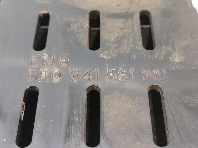 bontott SEAT CORDOBA I Első Tároló Rekesz