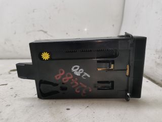 bontott SEAT CORDOBA I Első Tároló Rekesz