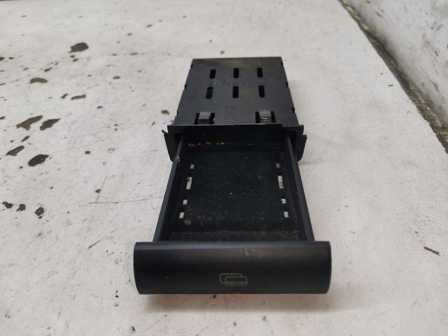 bontott SEAT CORDOBA I Első Tároló Rekesz