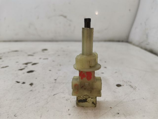 bontott SEAT CORDOBA I Fék Pedál Kapcsoló