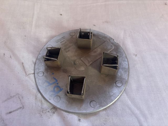 bontott SEAT CORDOBA I Felniközép (1 db)