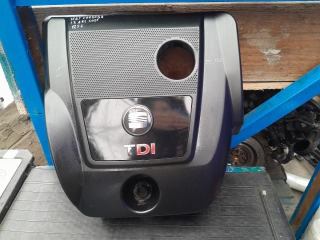 bontott SEAT CORDOBA I Felső Hűtőburkolat