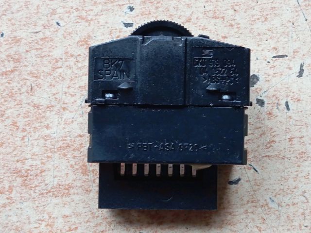 bontott SEAT CORDOBA I Fényszórómagasság Állító Kapcsoló