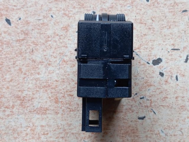 bontott SEAT CORDOBA I Fényszórómagasság Állító Kapcsoló