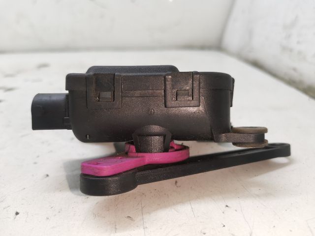 bontott SEAT CORDOBA I Fűtés Állító Motor