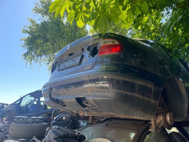 bontott SEAT CORDOBA I Hátsó Lökhárító (Üresen)