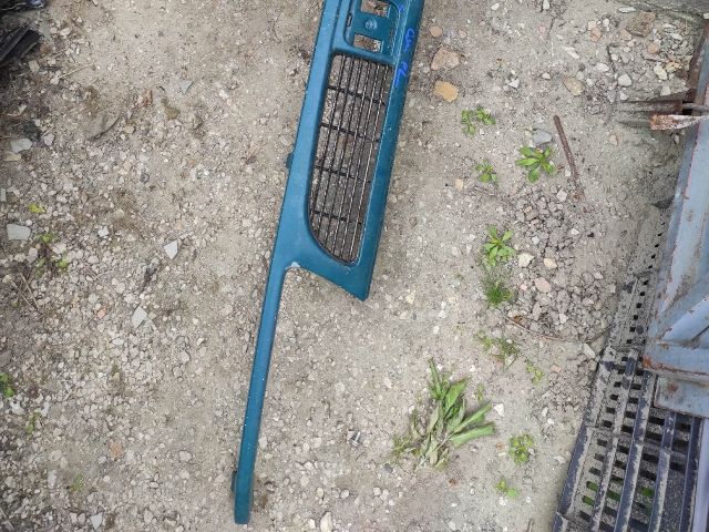 bontott SEAT CORDOBA I Hűtőrács