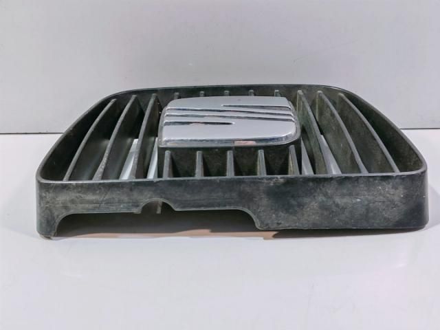 bontott SEAT CORDOBA I Hűtőrács