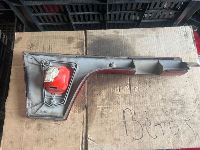 bontott SEAT CORDOBA I Jobb Belső Hátsó Lámpa