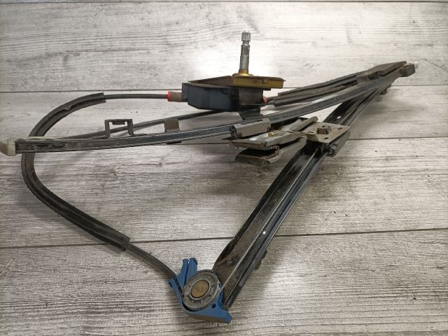 bontott SEAT CORDOBA I Jobb első Ablakemelő Szerkezet (Mechanikus)