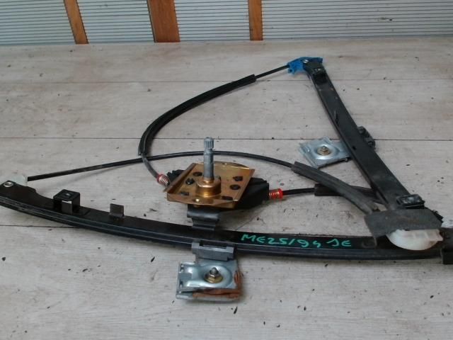 bontott SEAT CORDOBA I Jobb első Ablakemelő Szerkezet (Mechanikus)