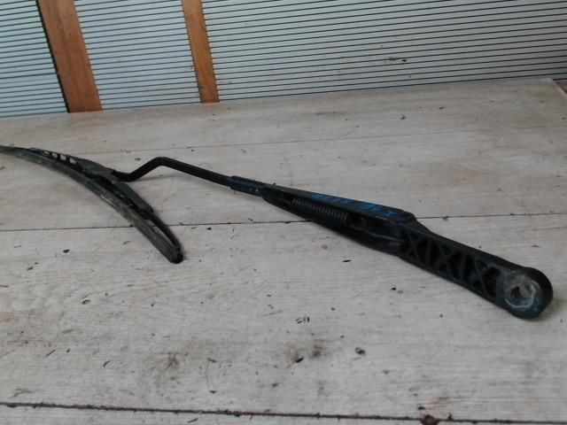 bontott SEAT CORDOBA I Jobb első Ablaktörlő Kar