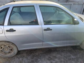 bontott SEAT CORDOBA I Jobb első Ajtó (Részeivel)