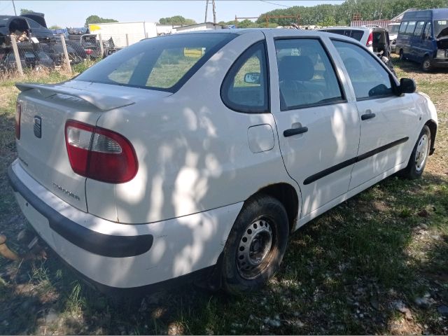 bontott SEAT CORDOBA I Jobb első Ajtóbehúzó