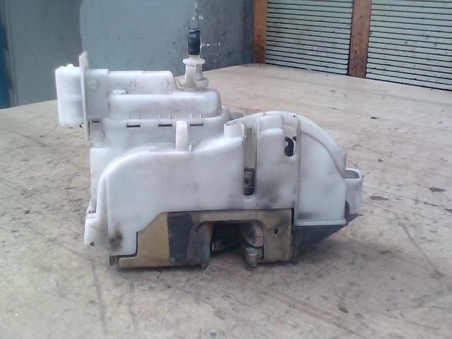 bontott SEAT CORDOBA I Jobb első Ajtózár