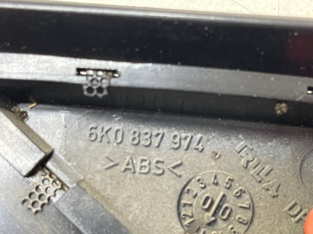 bontott SEAT CORDOBA I Jobb első Kis Hangszóró Burkolat