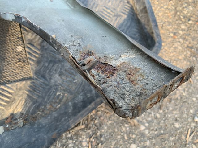 bontott SEAT CORDOBA I Jobb első Sárvédő