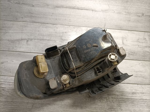 bontott SEAT CORDOBA I Jobb Fényszóró