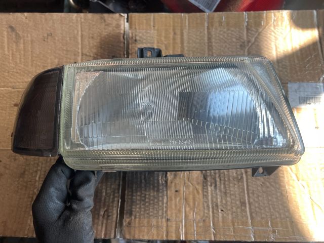 bontott SEAT CORDOBA I Jobb Fényszóró