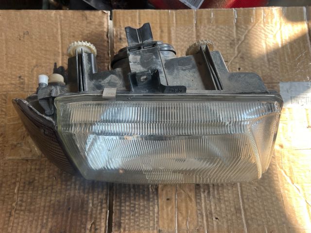 bontott SEAT CORDOBA I Jobb Fényszóró