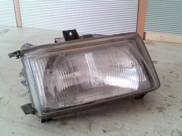 bontott SEAT CORDOBA I Jobb Fényszóró