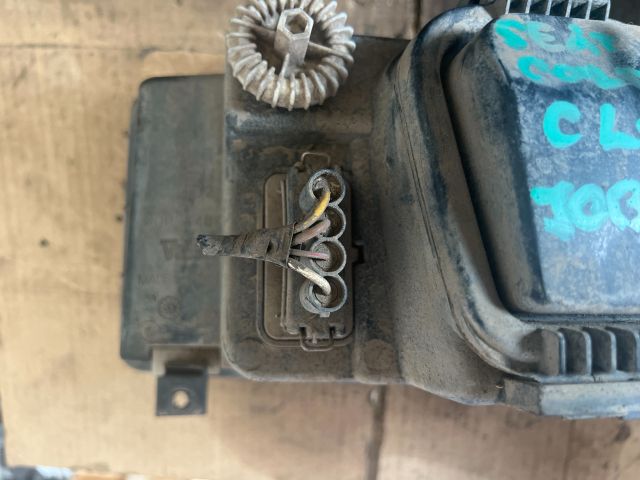 bontott SEAT CORDOBA I Jobb Fényszóró