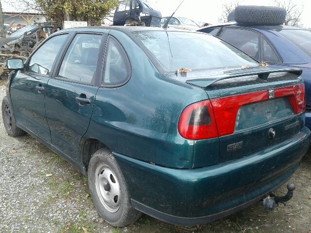 bontott SEAT CORDOBA I Jobb hátsó Külső Kilincs