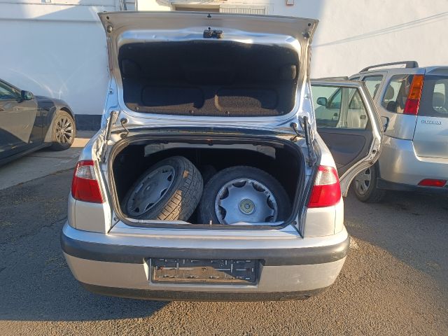 bontott SEAT CORDOBA I Jobb hátsó Tengelycsonk